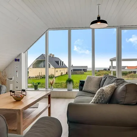 Filine - 100m From The Sea By Interhome