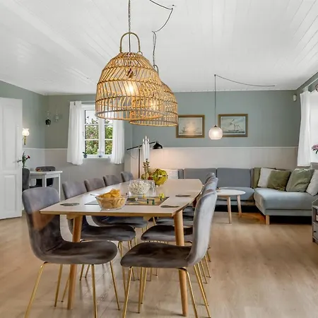 Filine - 100m From The Sea By Interhome *